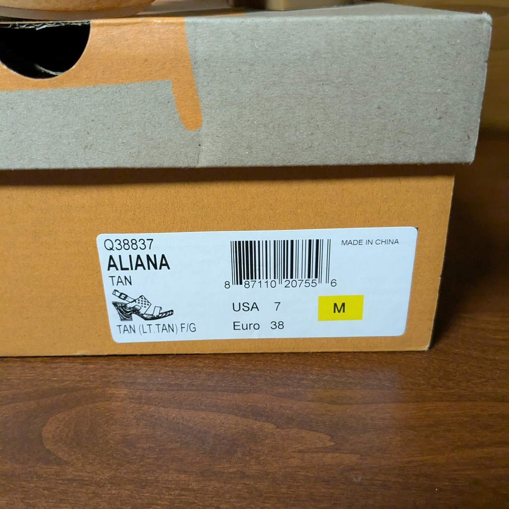 Korks Tan Wedge Sandals - Picture 4 of 12